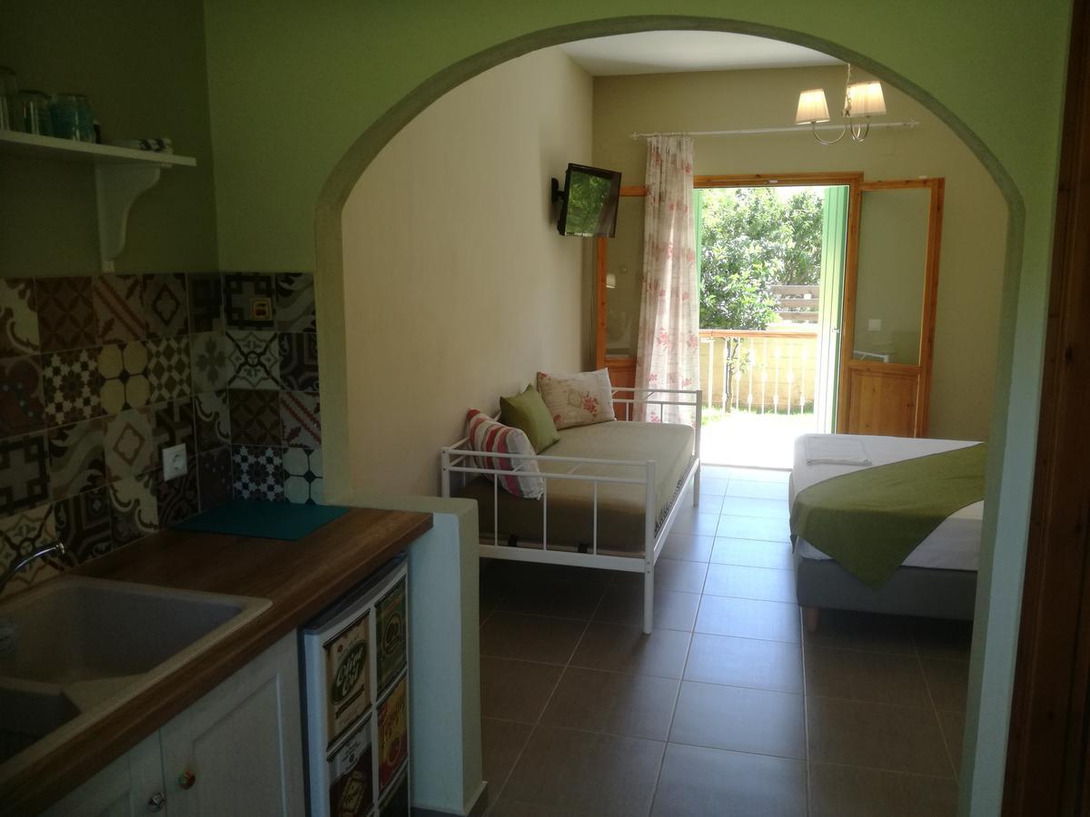 Kallisti Seaside Studios Skopelos Agnontas Pokoj fotografie